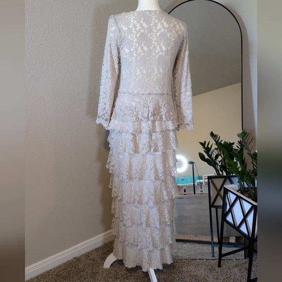 Cream Lace Handmade 2 piece - Picture 4 of 6